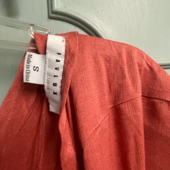 Favlux  Jumpsuit Sz Small EUC Coral Wide Leg V-Neck Style - Picture 3 of 4